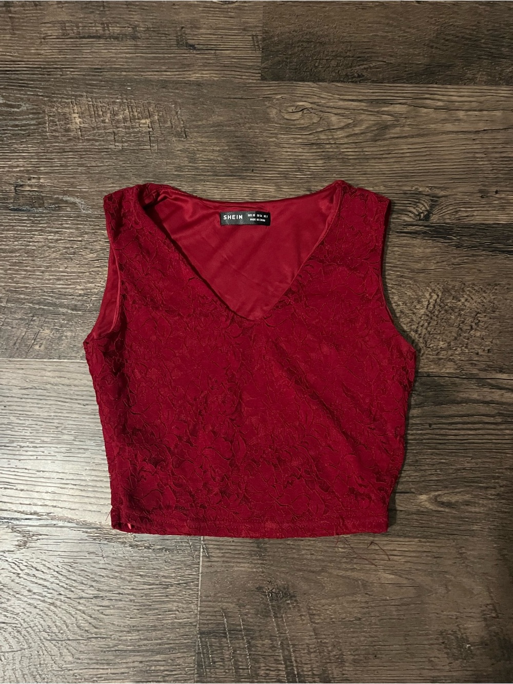 SHEIN dark Red Lace V-Neck Sleeveless Top burgundy crop shirt XS extra small